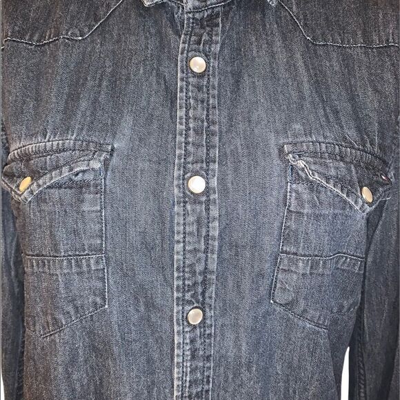 Tommy Hilfiger Denim Button Front Shirt - Picture 2 of 6